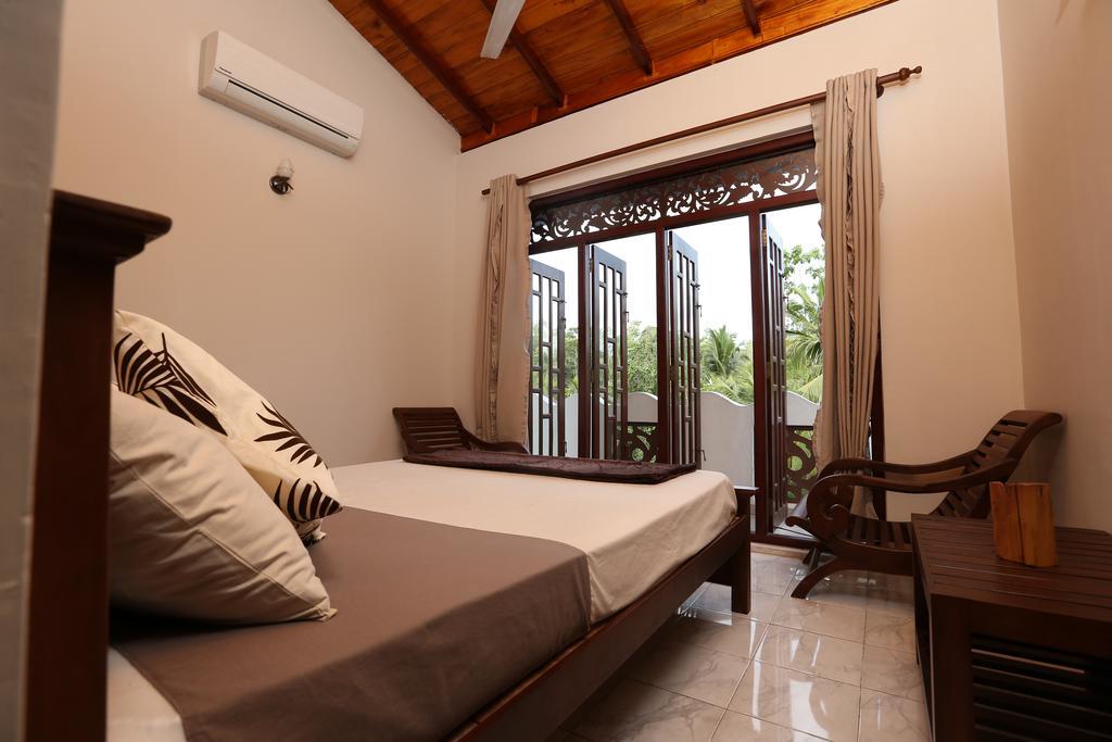 אונה ואטונה Summer Valley Boutique Villa חדר תמונה